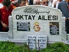 Ta�s�z Kral mezar� ba��nda an�ld�!