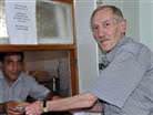 Turgut Uyar'�n o�lu bar�nma merkezinde