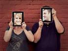 iPad i�in e�lerinden vazge�iyorlar