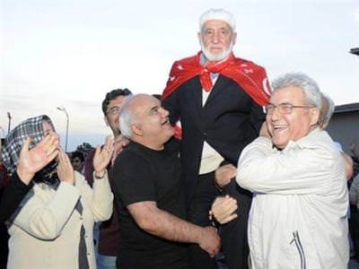 Askerlik hayali 85 ya��nda ger�ek oldu