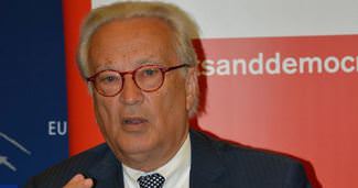 Swoboda AK Parti'den k�m�r m� alm��?