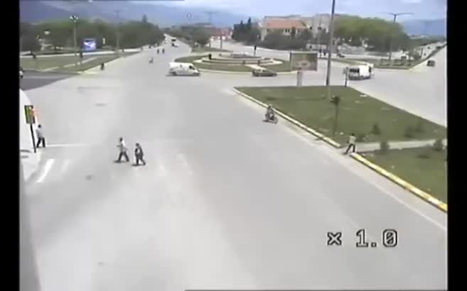 Ambulans�n kaza an� kamerada
