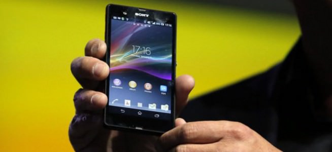 Su geçirmeyen telefon