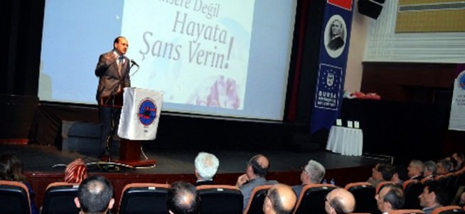 'Kanser korkulacak hastalık değil'