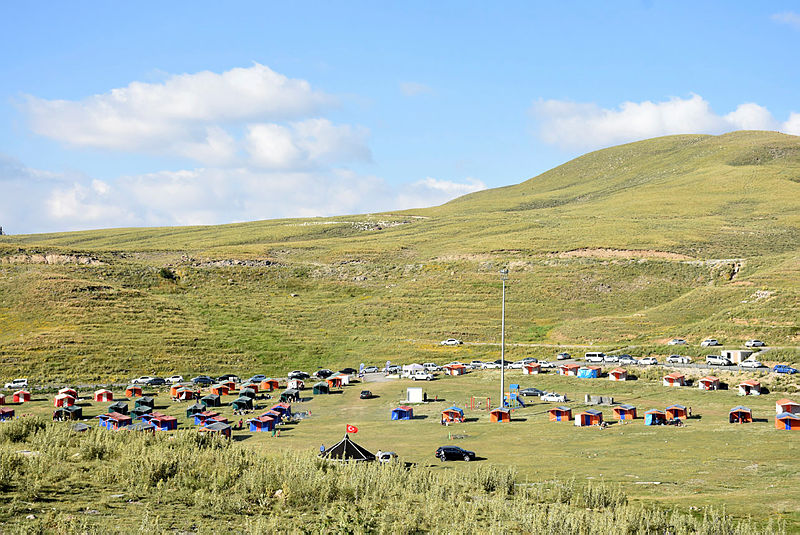 Turkeys Erciyes Ski Center hot spot for summer vacation