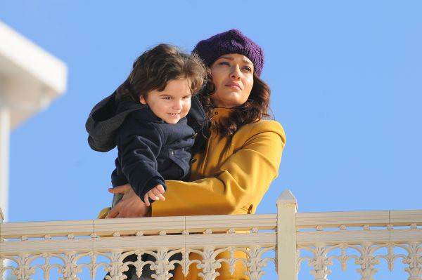 Nurgül Yesilçay - Pagina 5 Dsc_0454_d