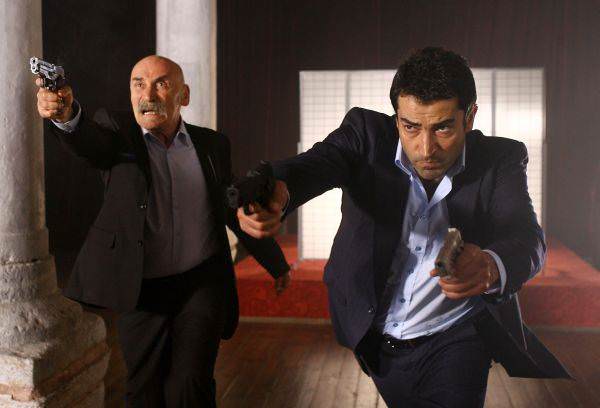 Ezel - serial turcesc difuzat pe  ATV  TR - Pagina 24 12_d