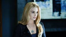 Nikki Reed i�ini d�k�yor!