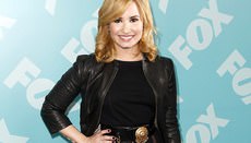 Demi Lovato'dan yeni alb�m geldi: Demi