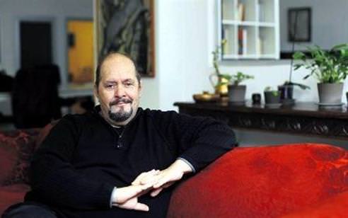 'Kaderin Pin Kodu' kitab�n�n yazar� 'Douglas Forbes'
