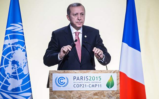 President of Turkey Recep Tayyip Erdogan delivers a speech as he attends Heads of States Statements ceremony of the COP21 World Climate Change Conference 2015 in Le Bourget, north of Paris, France, 30 November 2015. (EPA Photo)