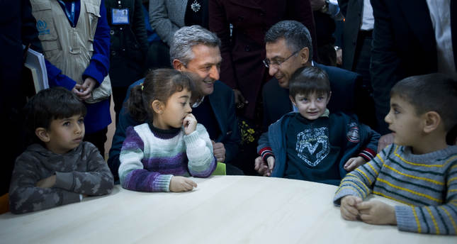 UNHCR chief Grandi visits refugee camp in Turkey