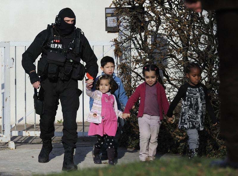 Kindergarten teacher recounts hostage ordeal