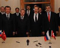 Turkey's Calik expects pipeline agreement in 2011