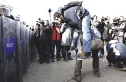 Twenty-one students detained in fresh demo in Turkey