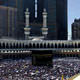 Mecca sees floods of followers