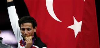 Tazegül wins Turkey�s first gold medal in London