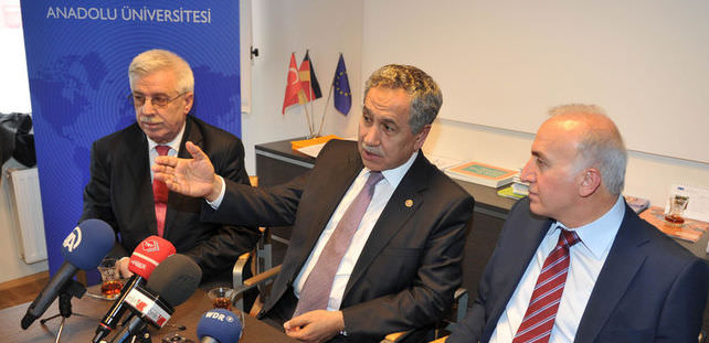 Arinç calls on Turks in Germany to protect their culture and foster children