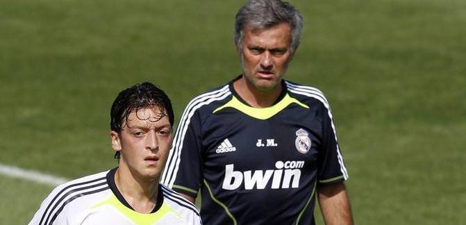 Mourinho'dan Mesut'a s�f�r!
