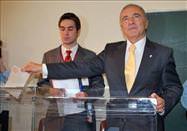 Ünal Aysal'� tan�y�n