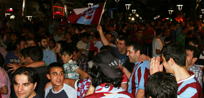 "<a href="/index/trabzonspor" target="_blank" class="tkktLnk" rel="tag">Trabzonspor</a>'un şampiyonluğu tescillenmeli"