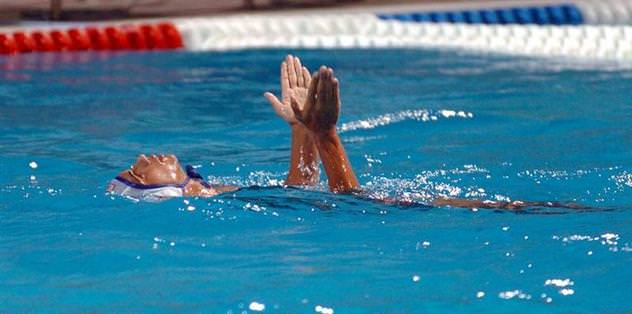 Sutopu Gençler Ligi'nde Cimbom 4'te 4 yapt�