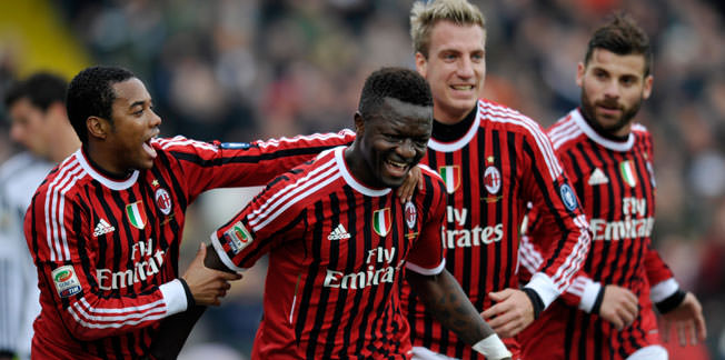AC Milan maç fazlas�yla lider