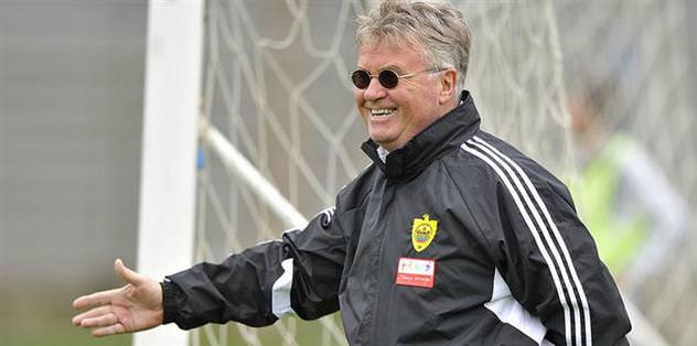 Hiddink sözle�me yeniledi