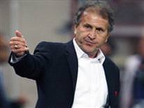 Beyaz Pele Kara Kartal'da