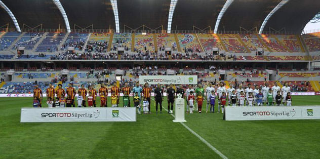 Tribünlerde sessizlik
