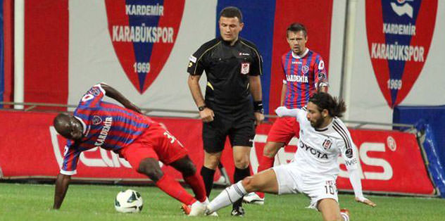 Olcay Şahan direğe takıldı