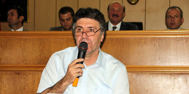 'Göz'üne kestirdi