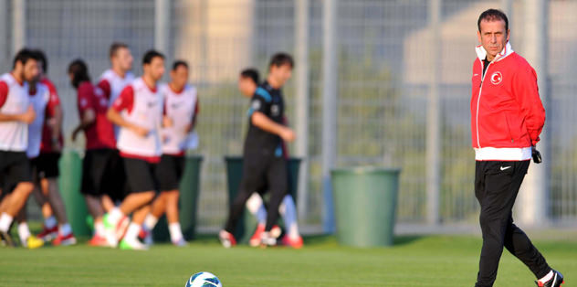 Milliler toplanıyor