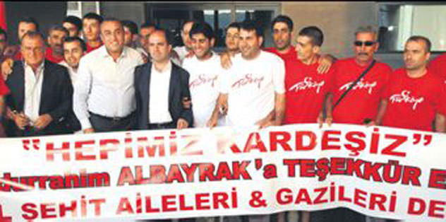 Şehit ve gazi aileleri de izledi