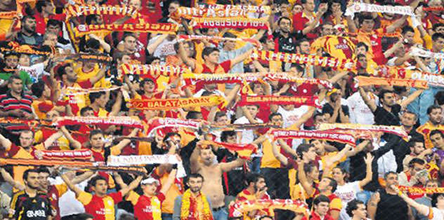 Arena'da 50 bin Aslan