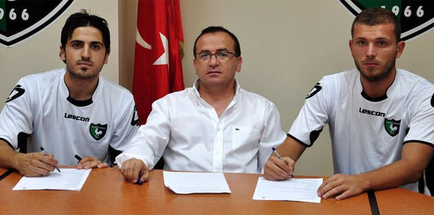 Denizlispor'da iki imza