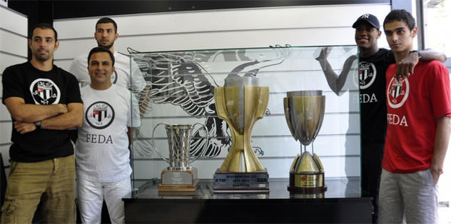 Beşiktaşlı basketbolcular taraftarlarla buluştu