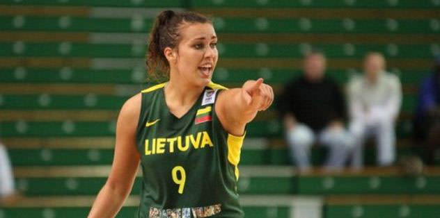 Cimbom'a 22'lik güzel