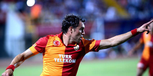 Elmander attı ve çıktı