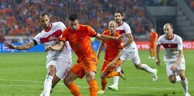 Van Persie hazır