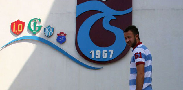 Giray tribüne çıktı