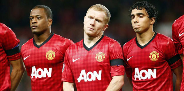 Scholes, 19 yıl sonra sahada