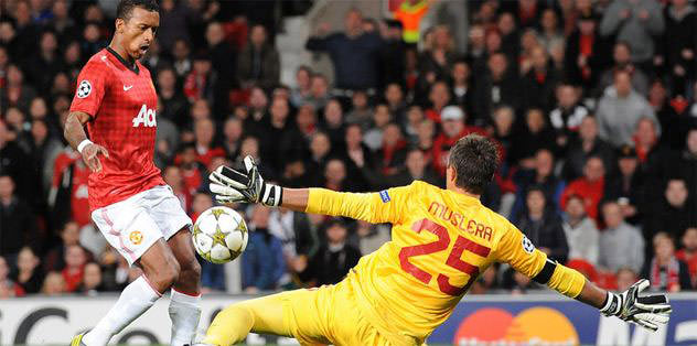 Muslera'dan kopya başlangıç!