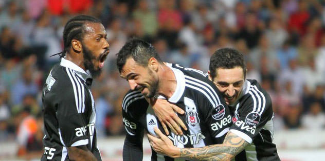 Yine kafayla attı