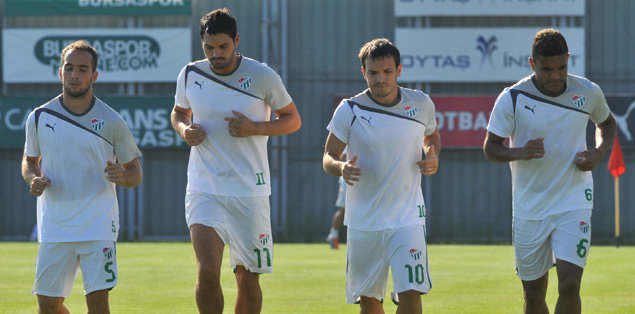 Bursaspor'da mesaiye devam
