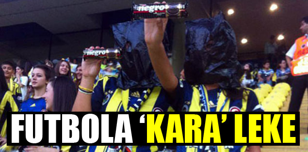Futbola 'kara' leke!