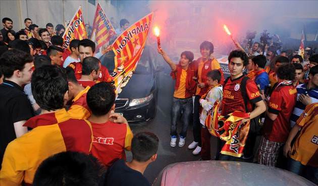 Galatasaray'ın şampiyonluğu twitterı salladı