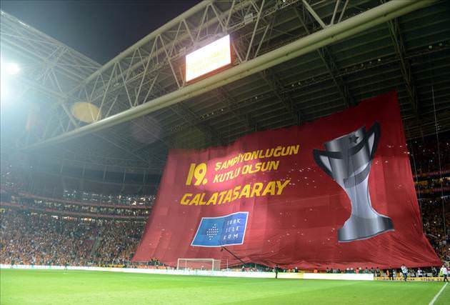 Galatasaray'ın şampiyonluğu twitterı salladı