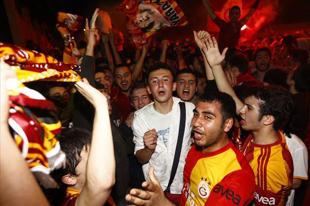 Galatasaray'ın şampiyonluğu twitterı salladı