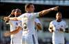 Yeni formalar� ilk kez giydiler
